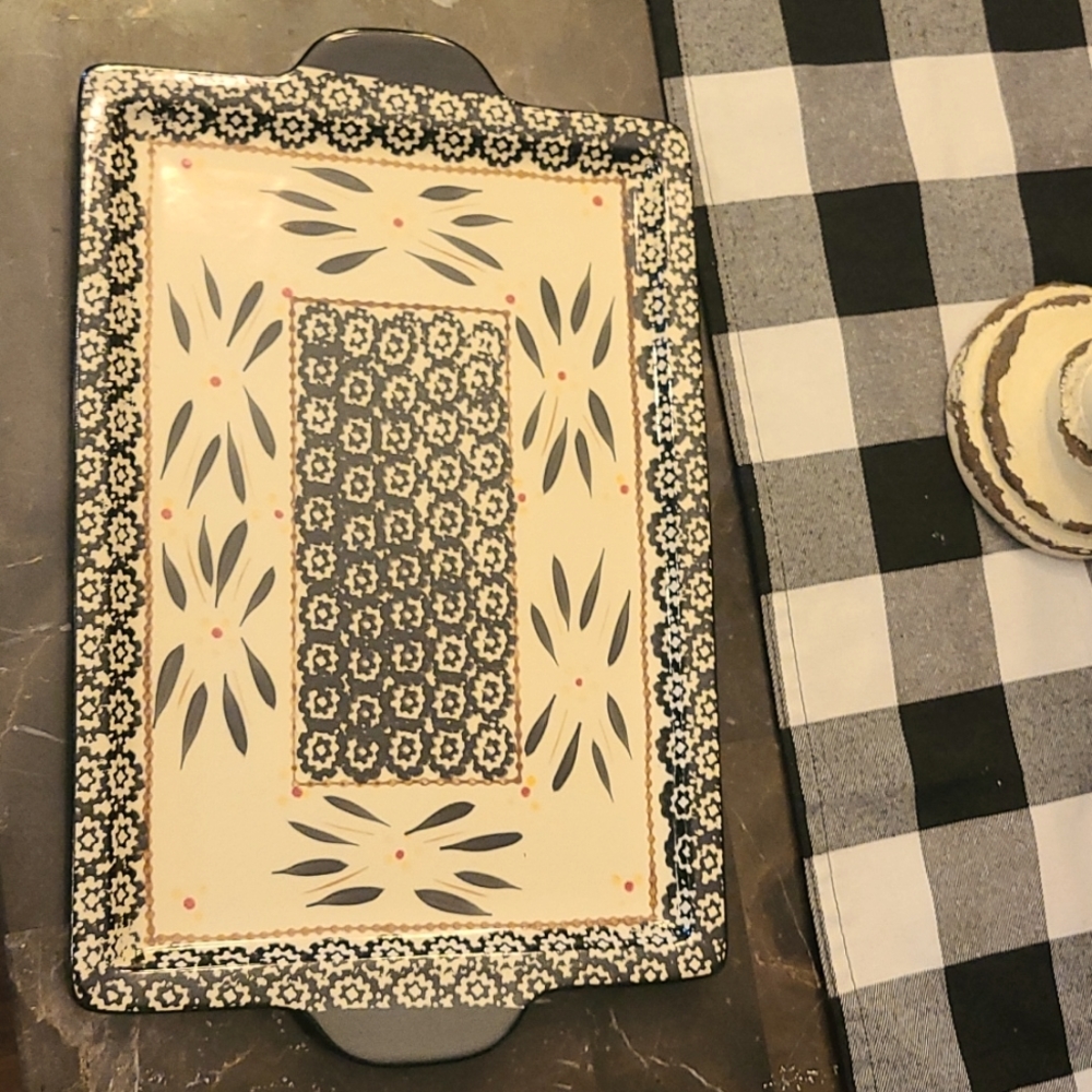 Temp•tations presentable ovenware by Tara! Old World pattern